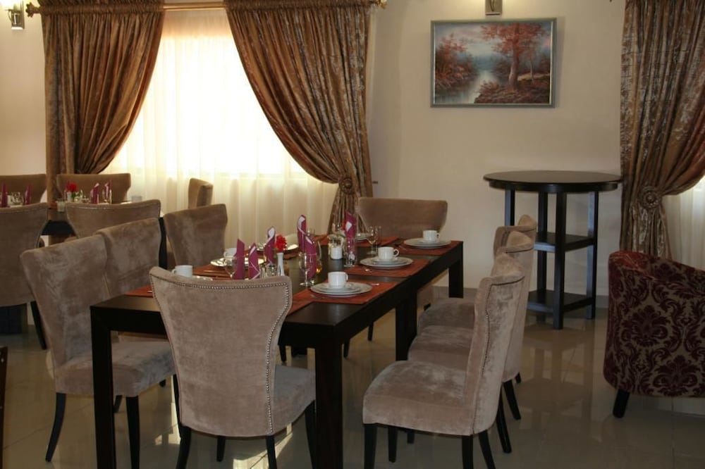 Hayani Guest House