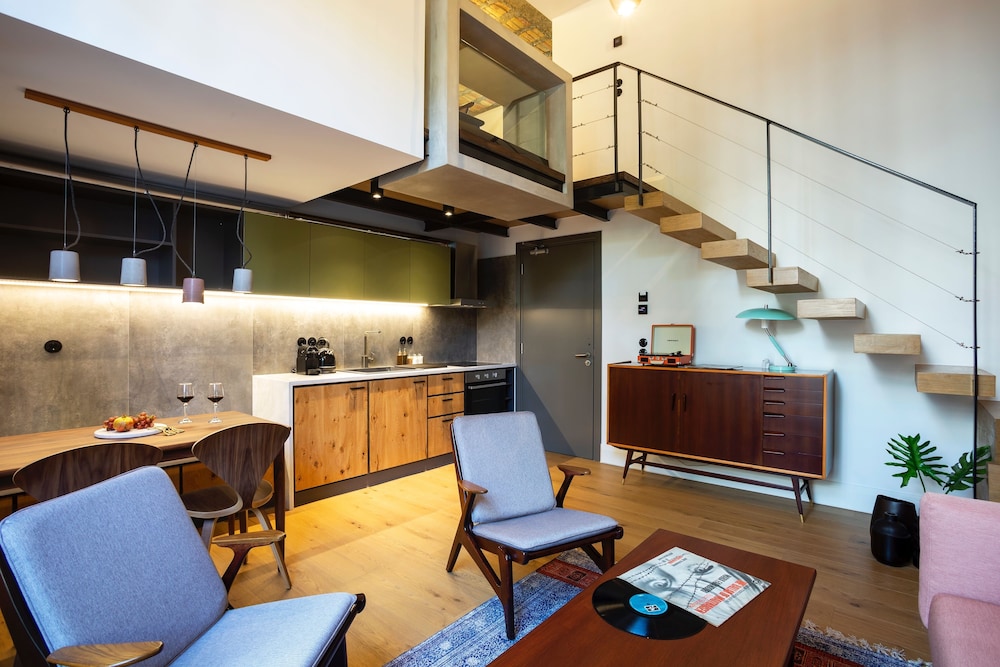 The Foundry Suites