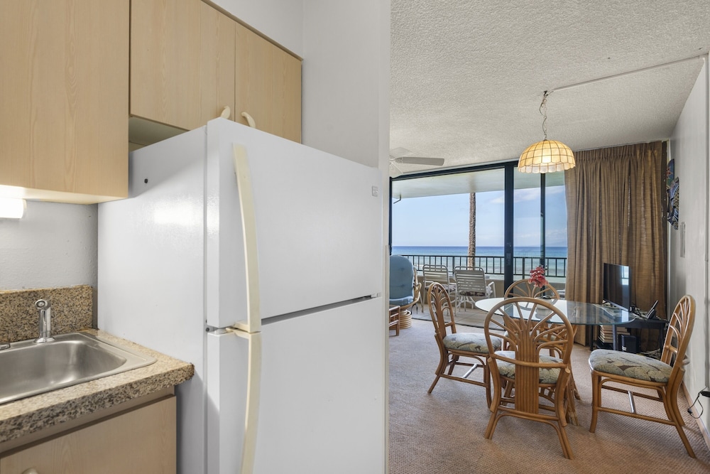 Paki Maui #103 2 Bedroom Condo