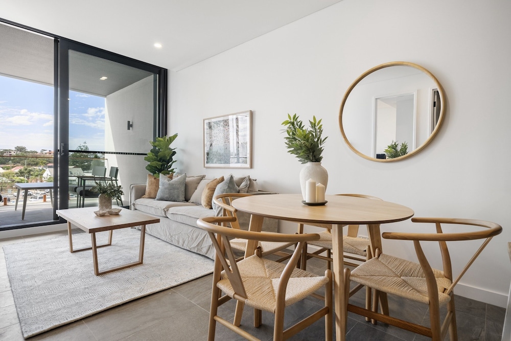 Chic 1-bed Escape in Fremantle With Parking