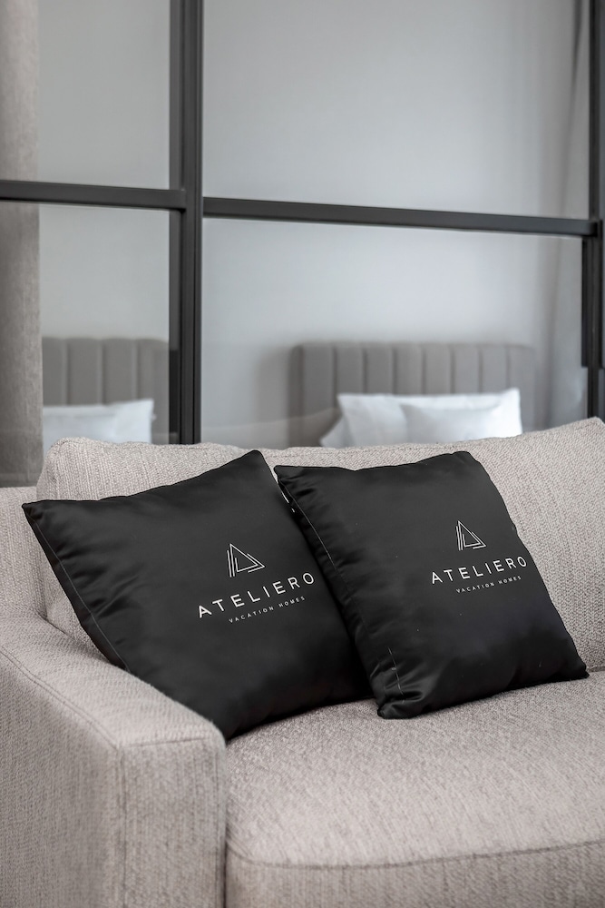 Deluxe 2BR Apartments at Socio