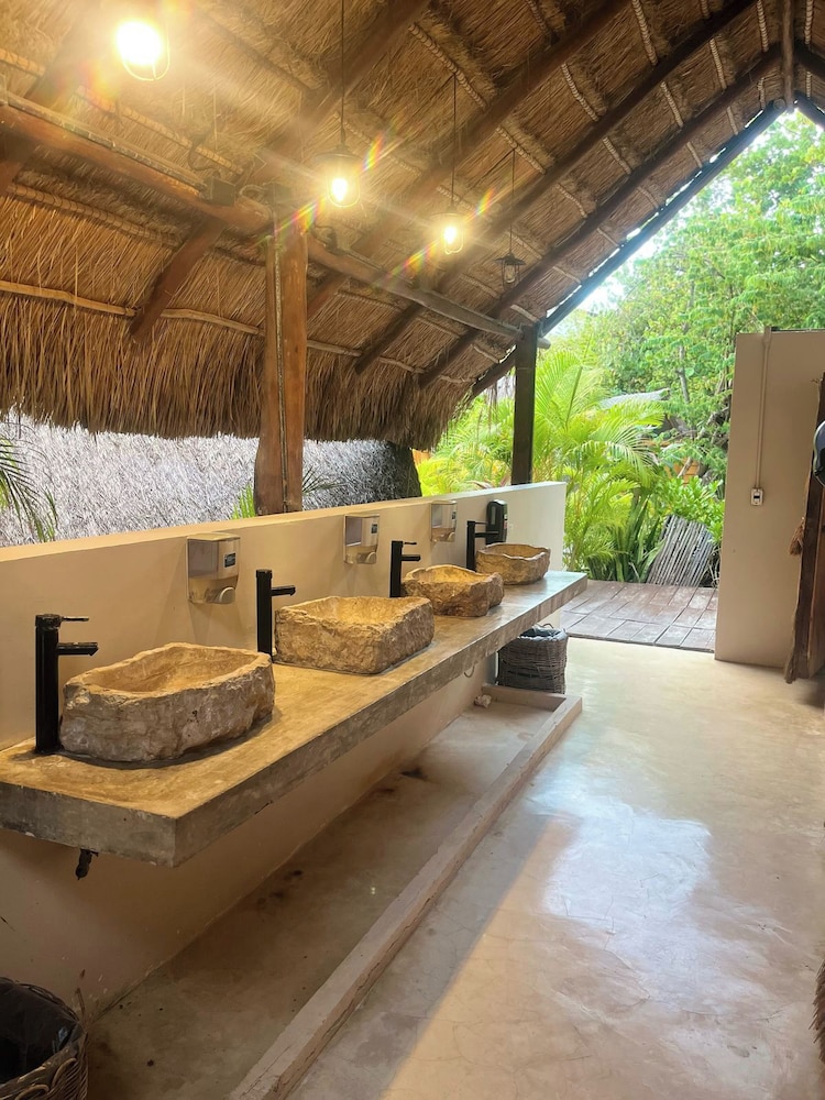 Mía Tulum Tribe