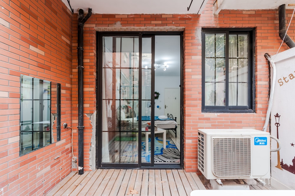 Qiyu Homestay - West Nanjing Road Branch
