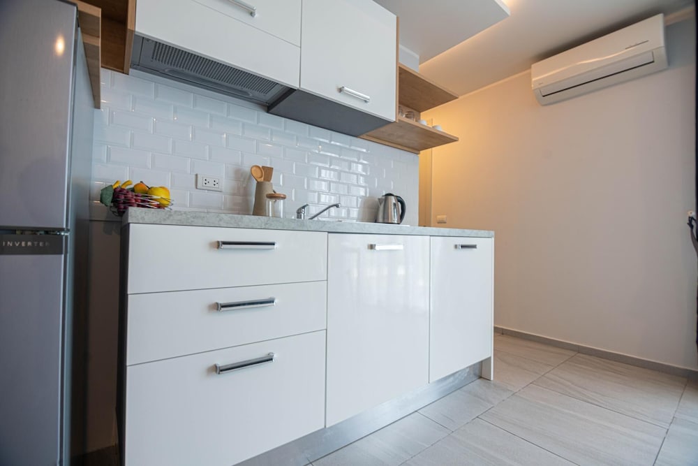 1BR Apartment near Villa Market  T2-423
