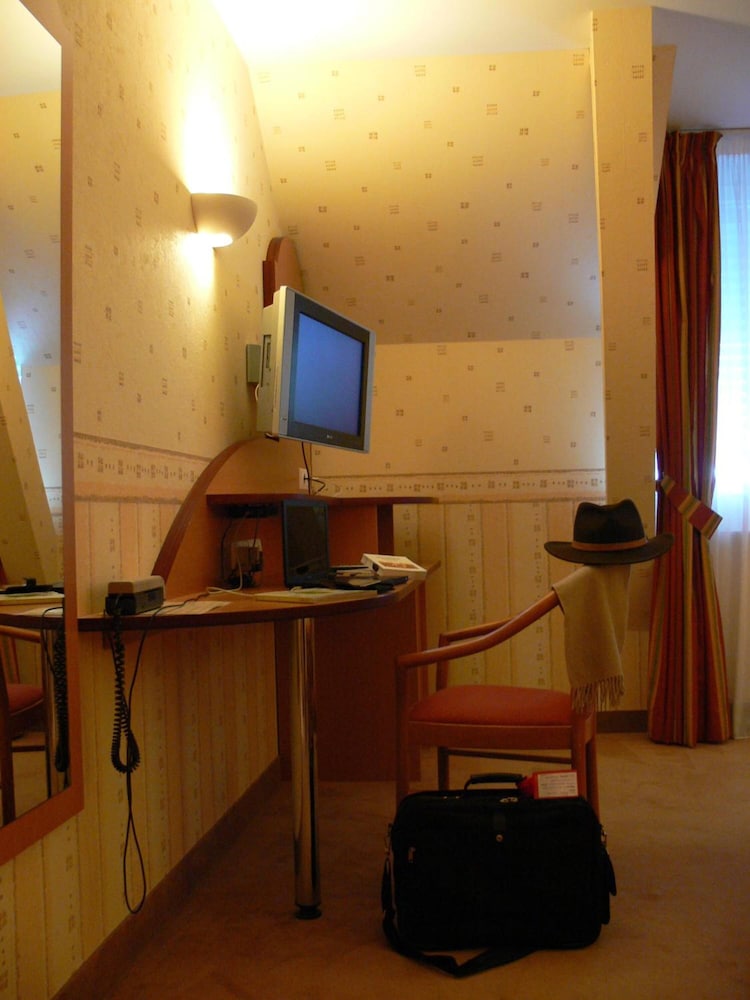 Le Champalud - Property Image 37