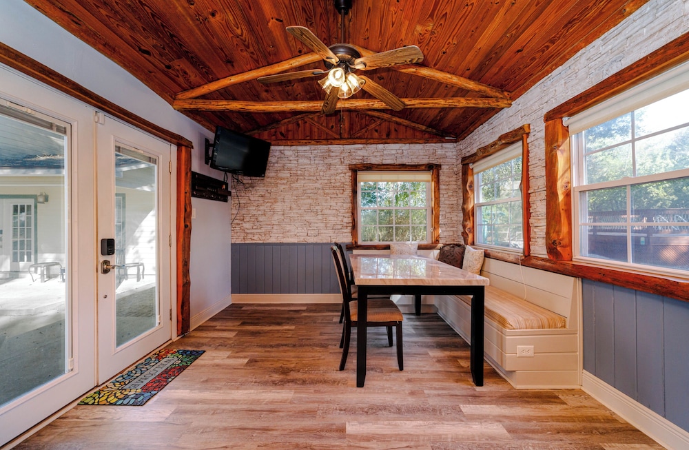 CDNH Villa at Katy Lake