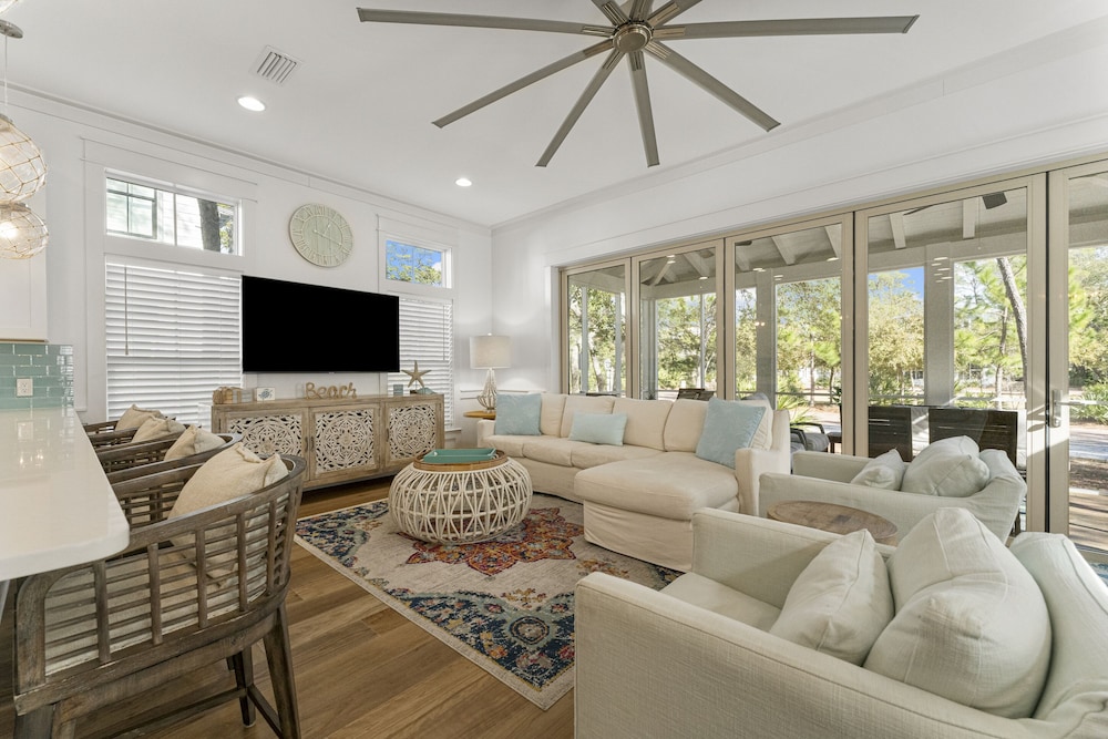 Magnolia Cottages by the Sea by Panhandle Getaways