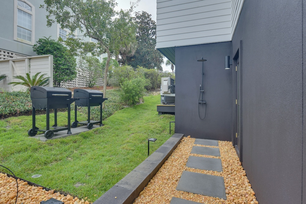 Walk to Gulf: Charming Santa Rosa Beach Duplex!