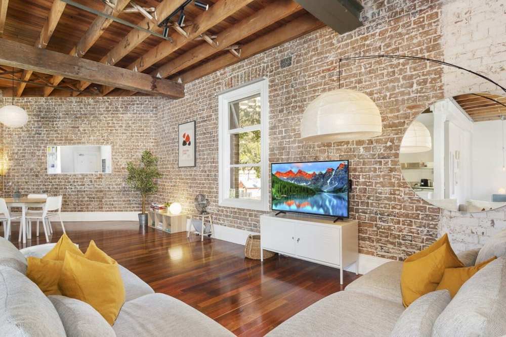 New York-style Loft in Sydney CBD With City Views