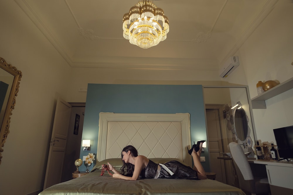 Kéramos Luxury Rooms