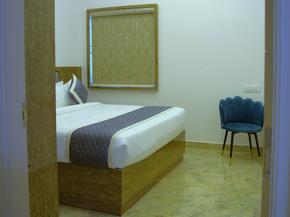 City Seviced Apartment