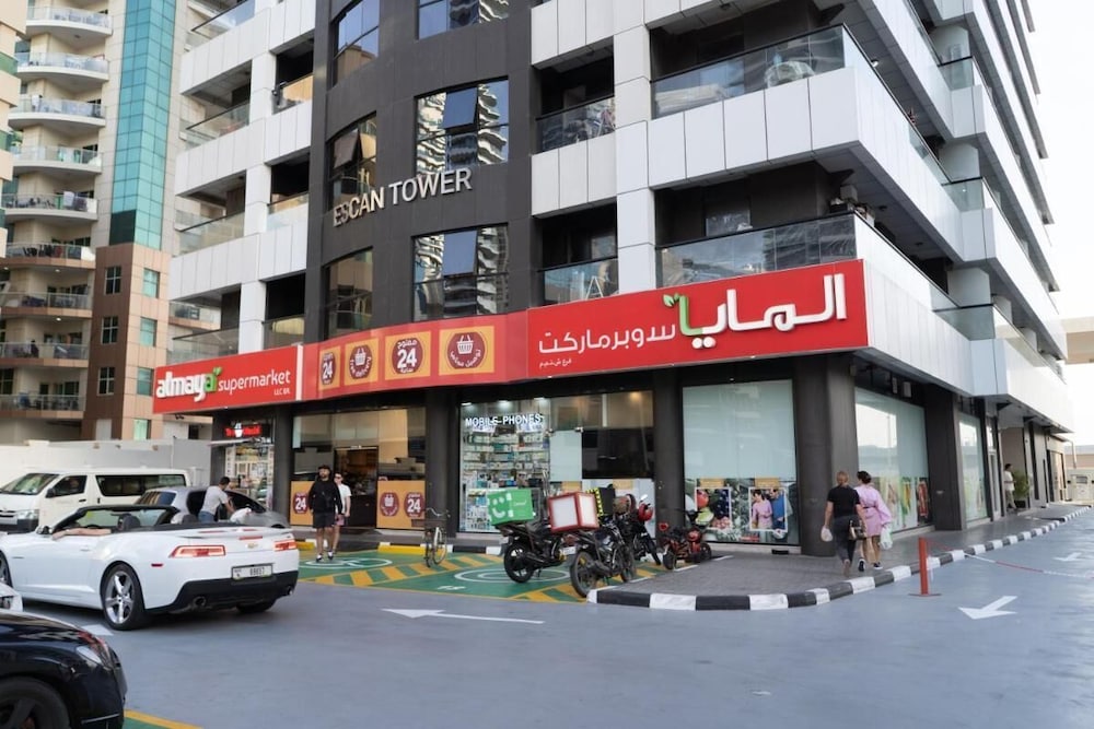 1BR in Dubai Marina Near Metro