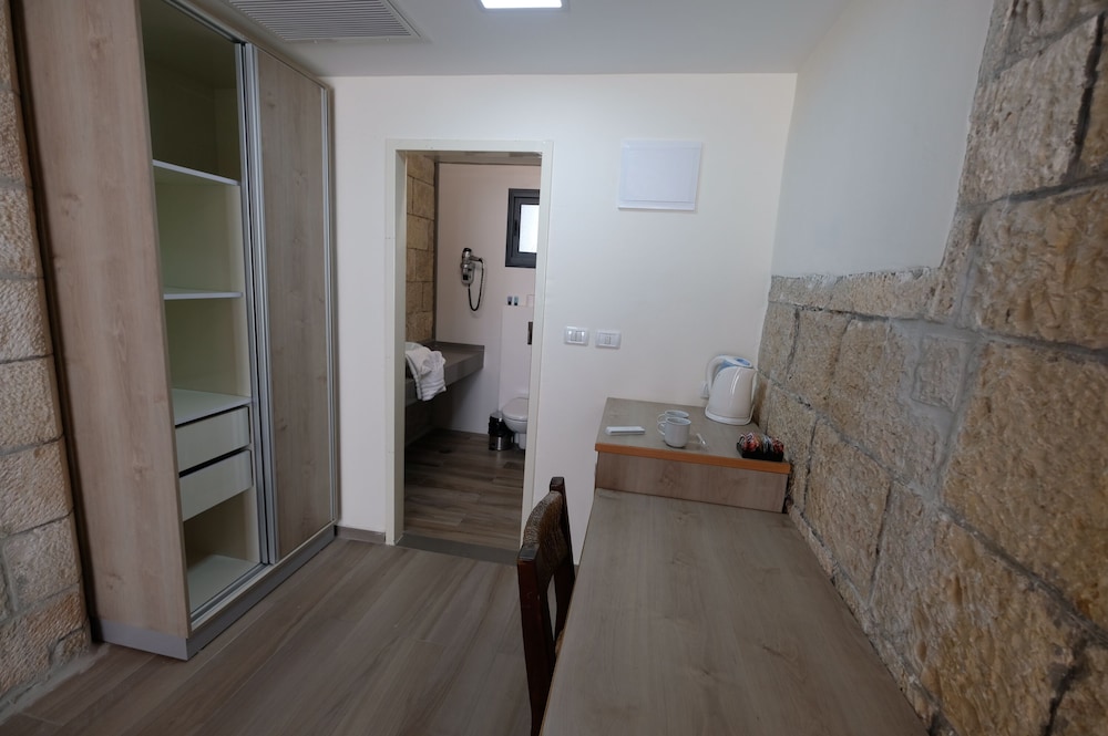St. George’s Cathedral Pilgrim Guesthouse – Jerusalem