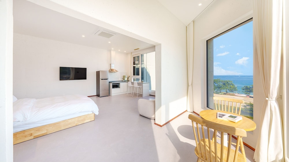Gangreung cn6 Ocean View spa Poolvilla
