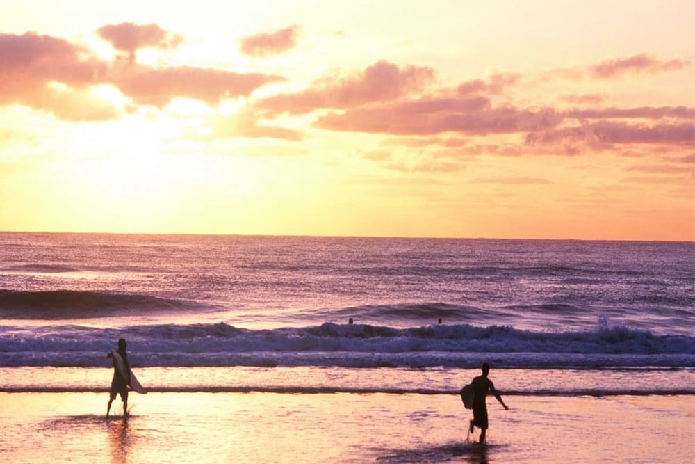 Surfers Paradise Vacations - Seacrest Beachfront Holiday Apartments - Property Image 3