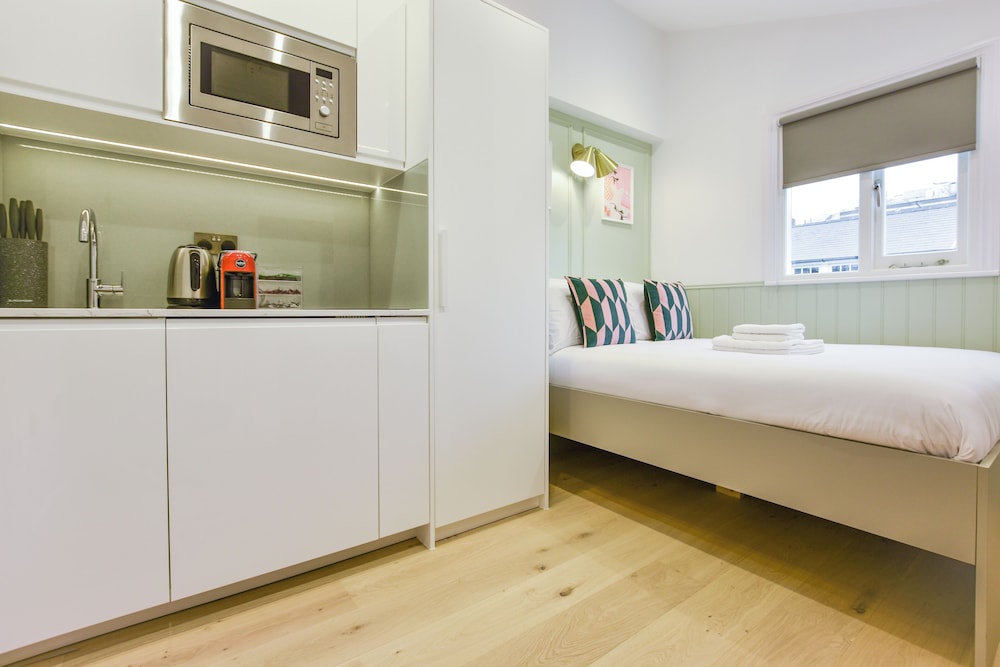 Star Street Studios by Concept Apartment