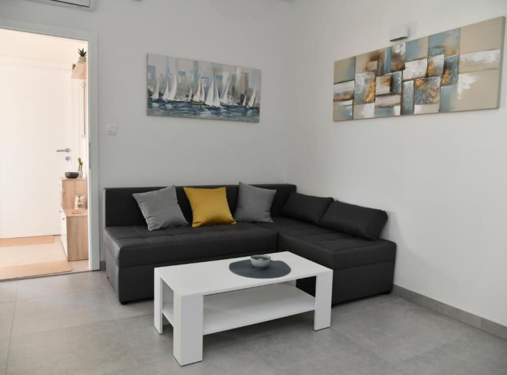 Apartments Near Sea Supetar