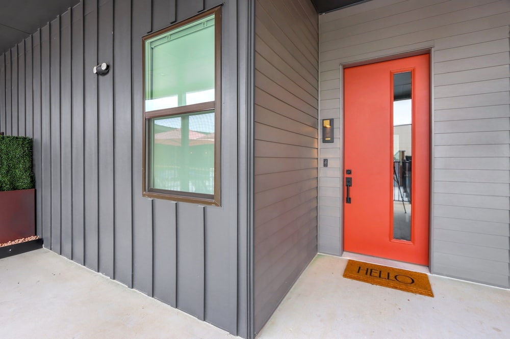 Luxury Resort-style Living Centrally Located