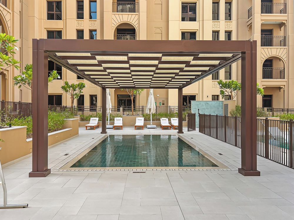 Stylish 1BR with Burj Al Arab View