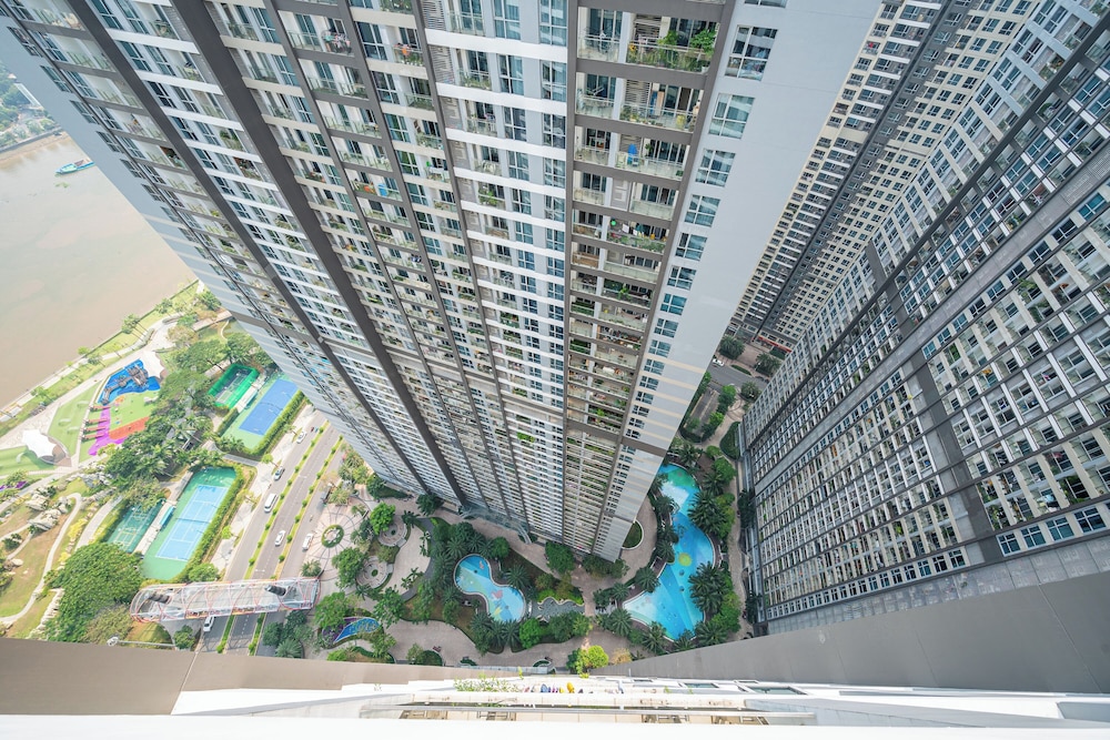 Vinhomes Central Park Apartment by Hava