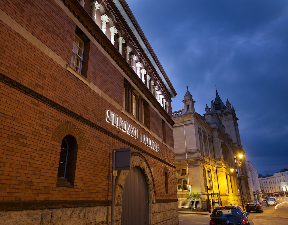 Strozzi Palace Suites by Mansley