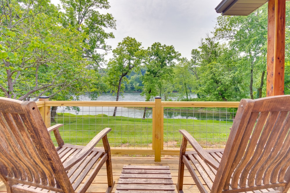 Waterfront Getaway w/ Patio on the White River! view 2