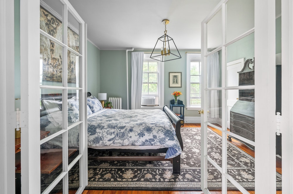 Kingston Vacations - The Wiltwyck - Property Image 29