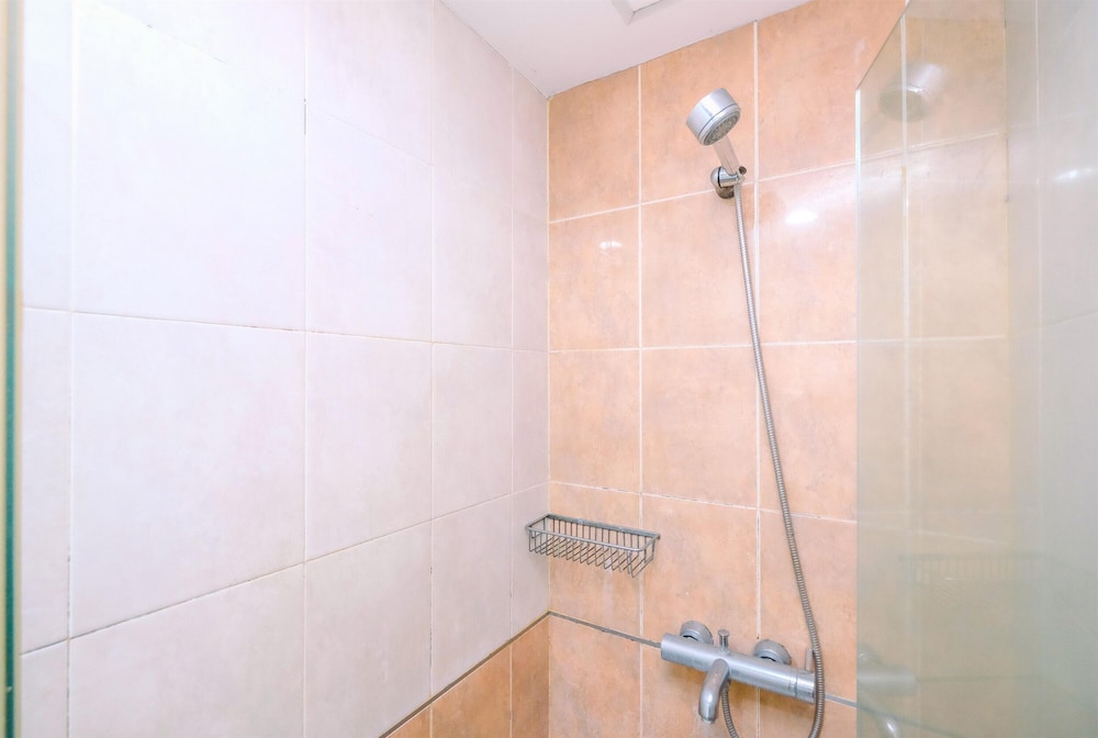 Spacious And Comfy Studio At Tamansari Sudirman Apartment view 5