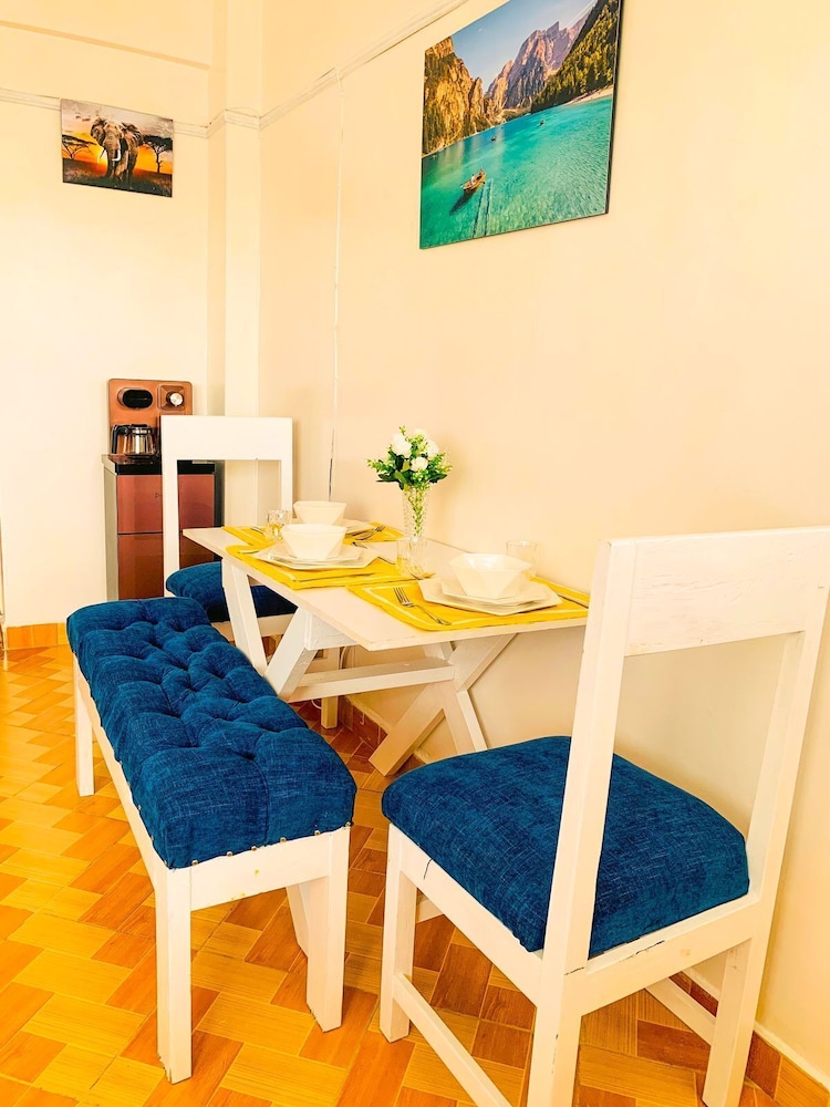 Lux Suites Bayloft Apartments Homabay