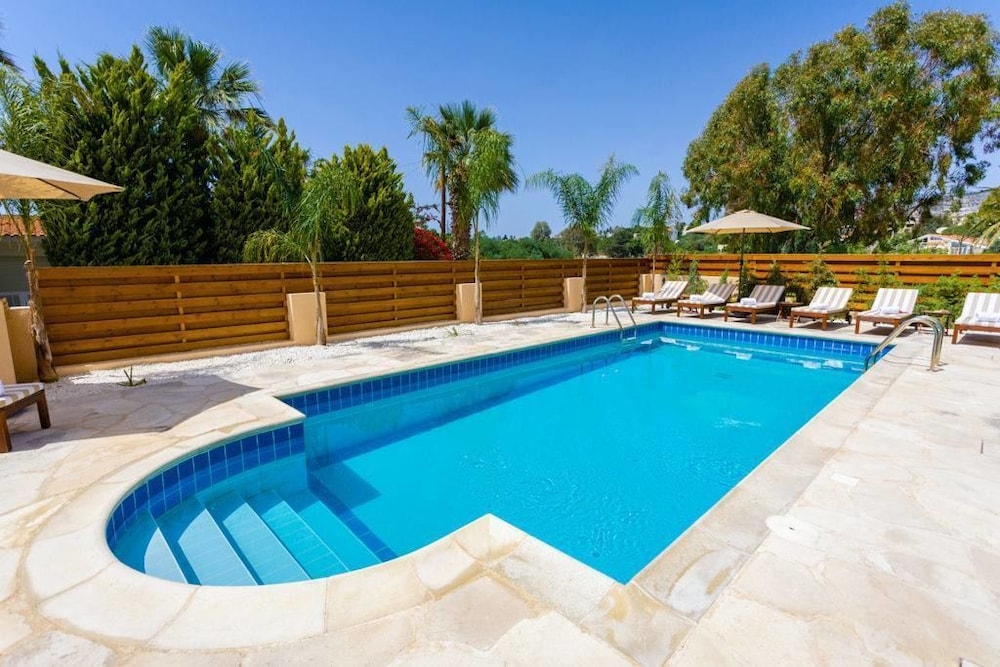 Villa Sapphire