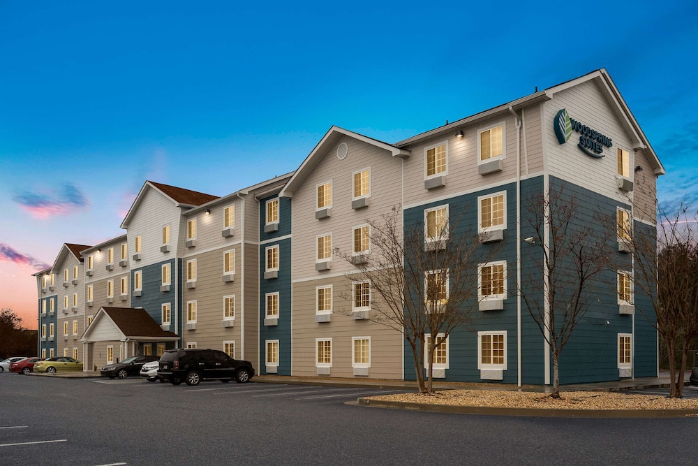 Macon Vacations - WoodSpring Suites Macon North I-75 - Property Image 6