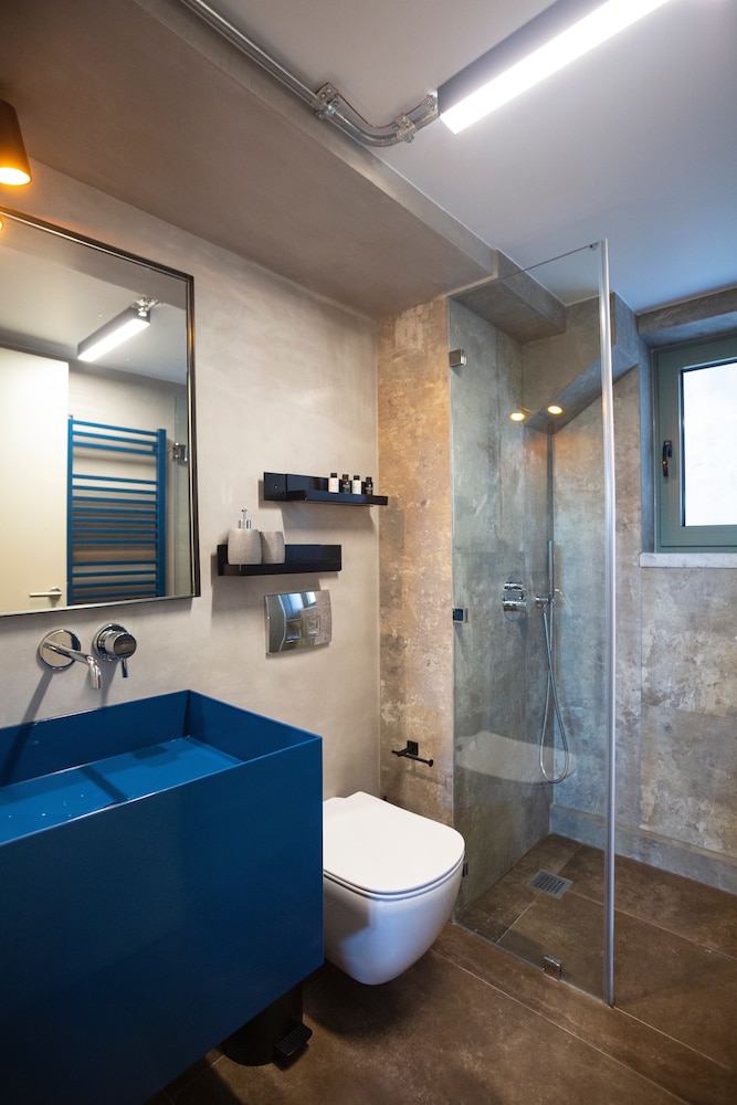 The Foundry Suites
