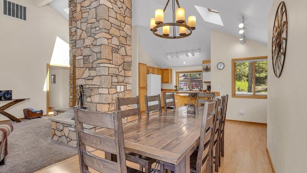 15 Lassen Ln 4 Bedroom Home