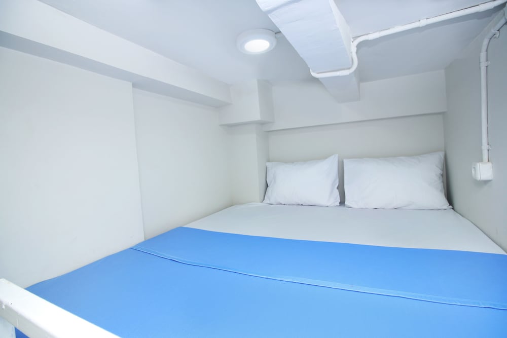 Kamar Keluarga Bandara VII Syariah