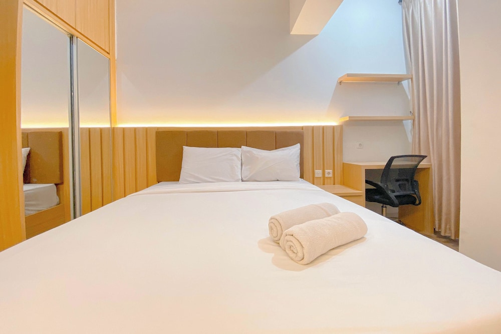 Wooden Nest Studio At The Alton Apartment