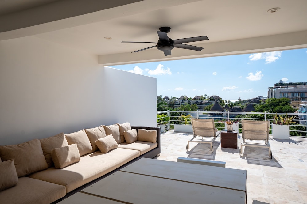 Magia Playa Penthouse 2d 3 Bedroom Condo