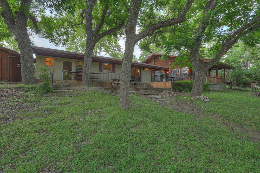 Riverfront Family Getaway on the Guadalupe