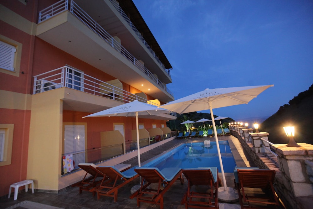 Karos Hotel Llaman