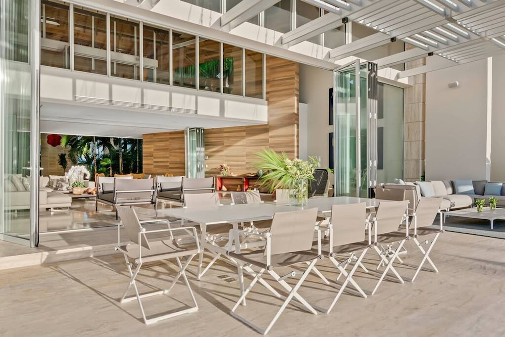 Architectural Oceanfront Masterpiece w Pool