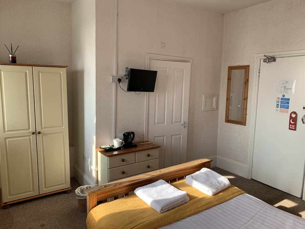 Shanklin Vacations - The Waterfront Inn - Property Image 2