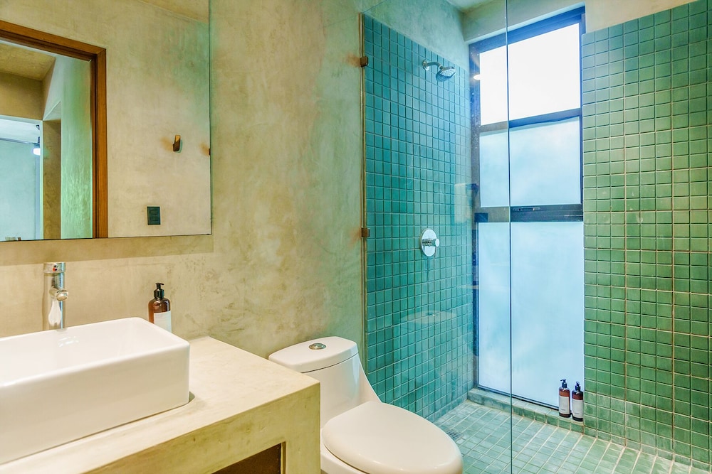 Eco-sustainable Luxury Between Beach Hotspots & Tulum Town by Stella Rentals