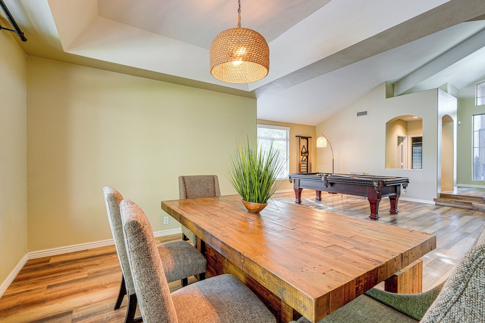 3 Mi to Granite Reef: Spacious Retreat w/ Pool