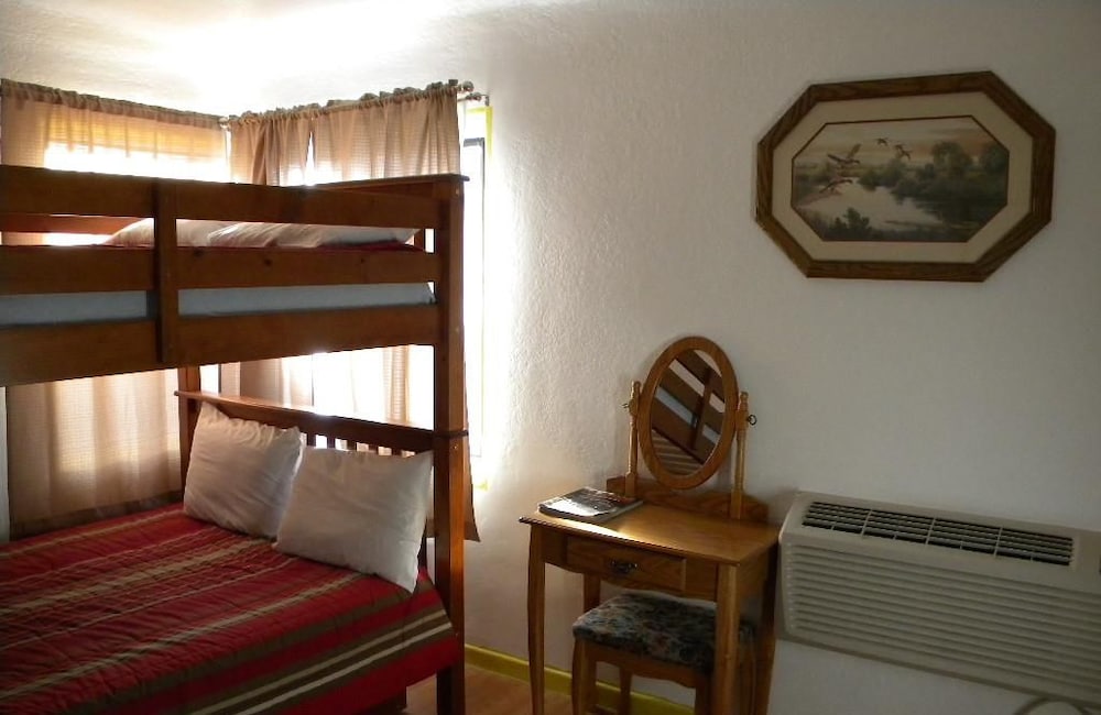 Grand Motel