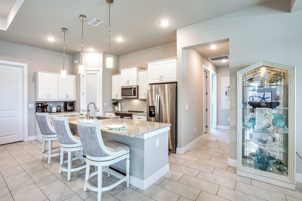 Sunset Views, Dock: Canalfront Home in Punta Gorda