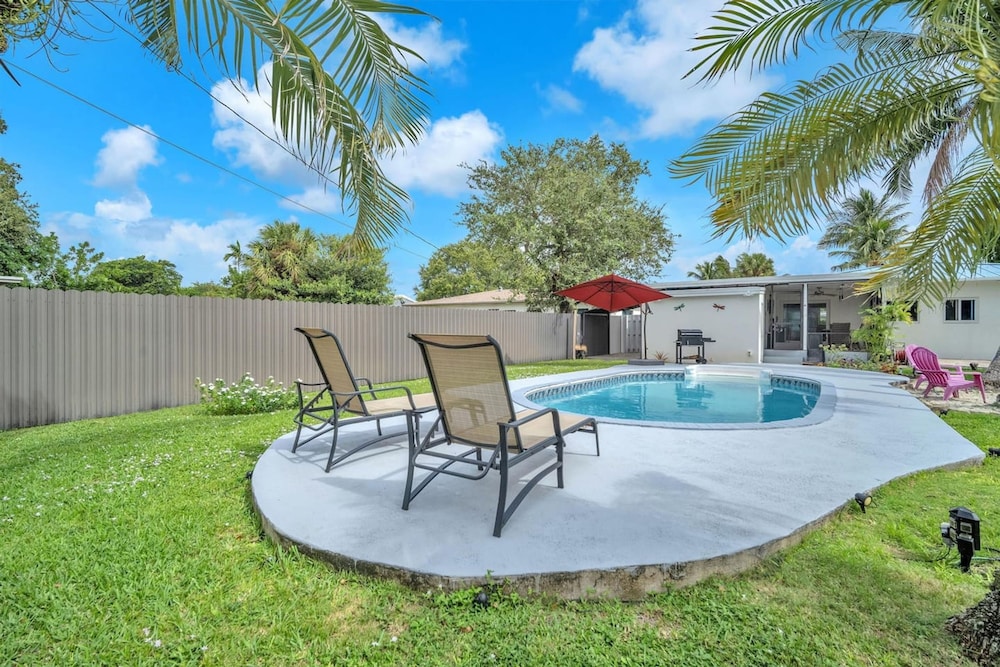 Entire House - Paradise in Dania Beach