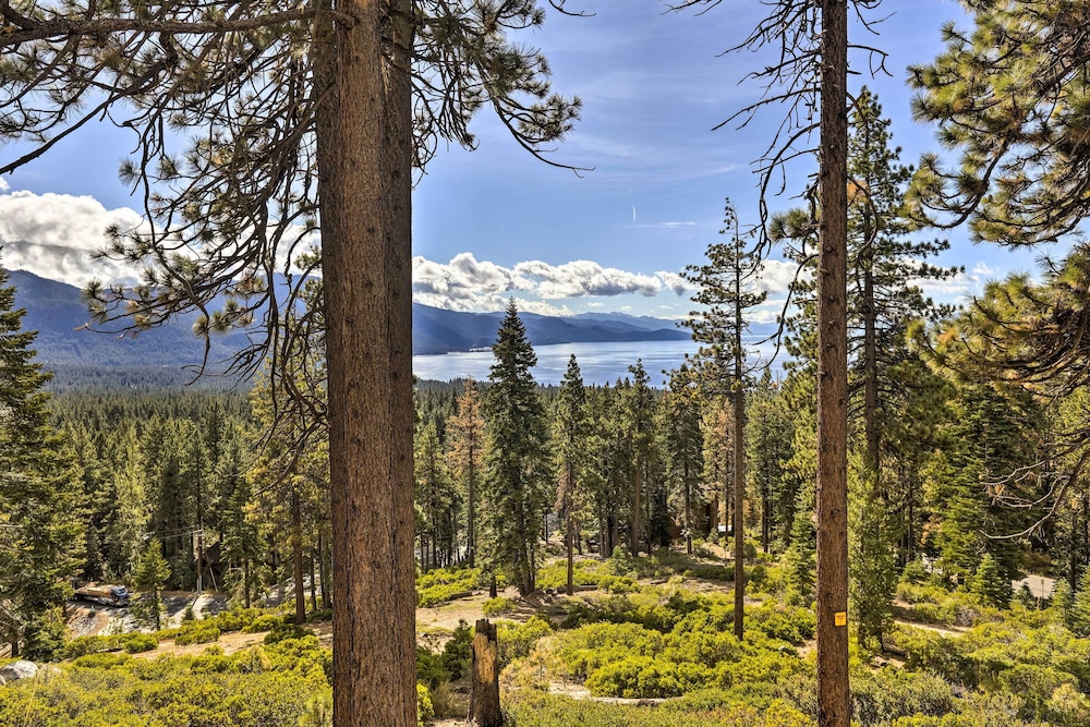 Lake Tahoe Vacations - Incline Village Home w/ Hot Tub Lake Views! - Property Image 2