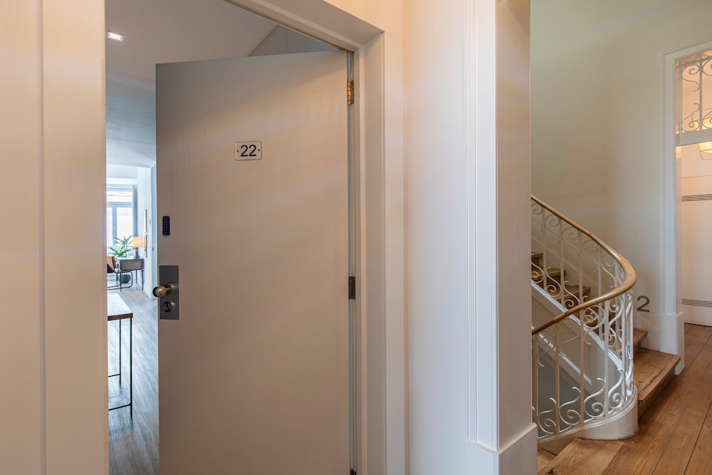 Ando Living - Abrantes 10 House