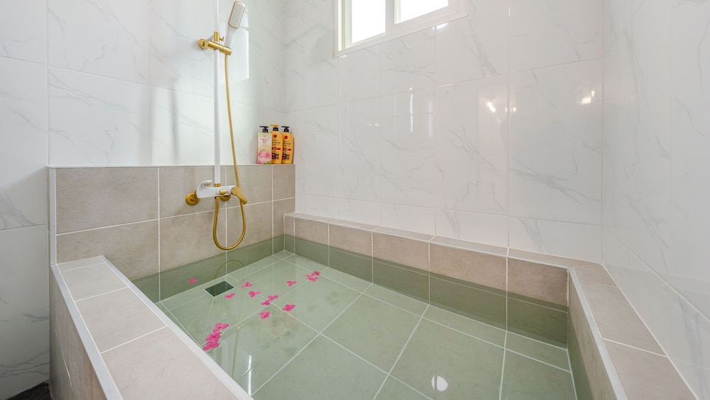 Yeosu Family House Private Pension