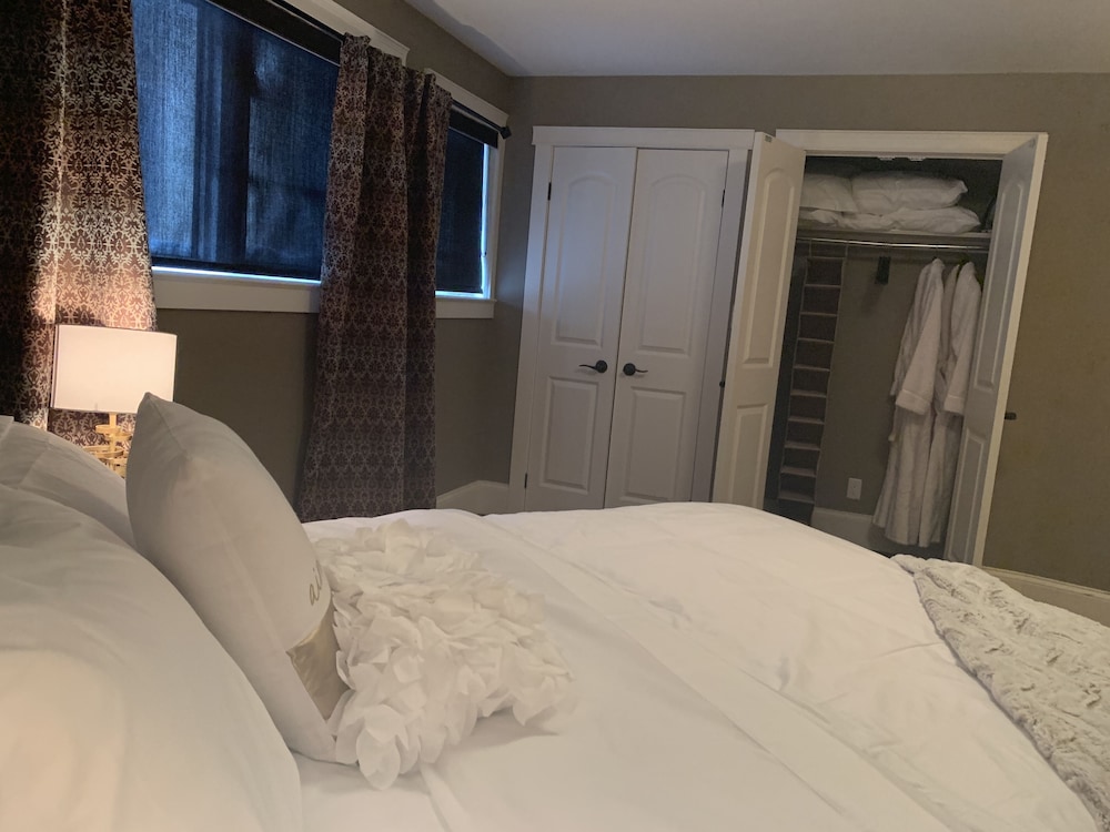 Legacy Suites view 4