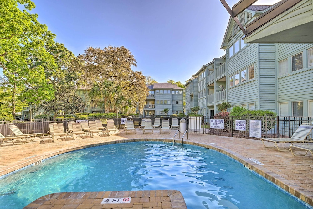 Shore & Pool Access: Resort Condo in Myrtle Beach!